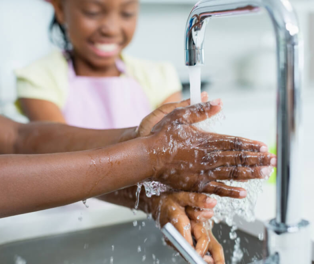 siblings-washing-hand-kitchen-home (1)